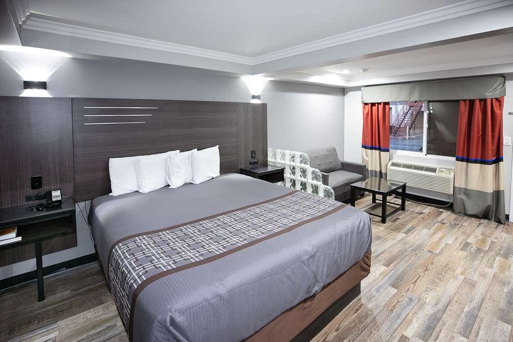 Rodeway Inn & Suites Bellflower Quarto foto